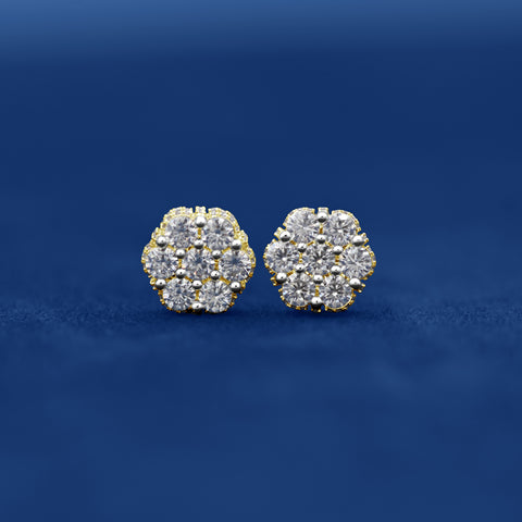 Boucles d'oreilles en moissinite groupée en or 10 carats