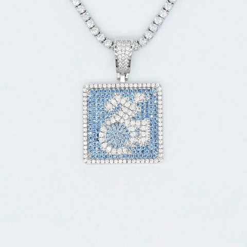 Pendentif Emoji glacé bleu en fauteuil roulant