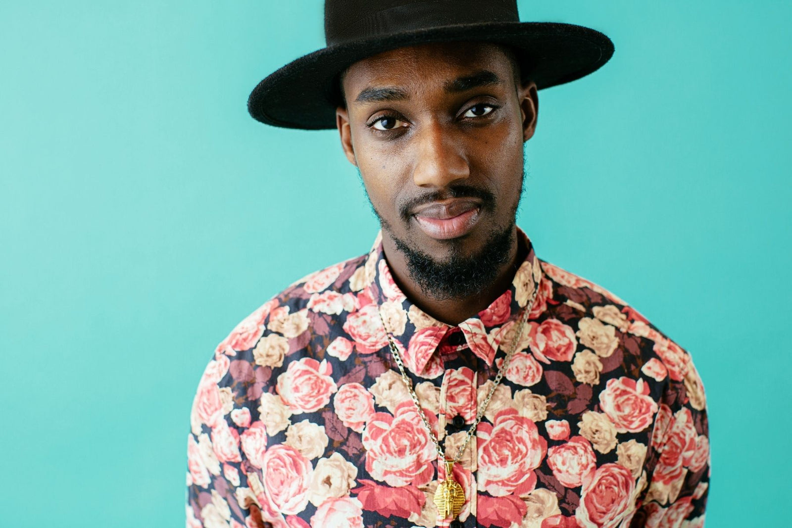 Pendants Vs. Medallions: What’s the Difference?