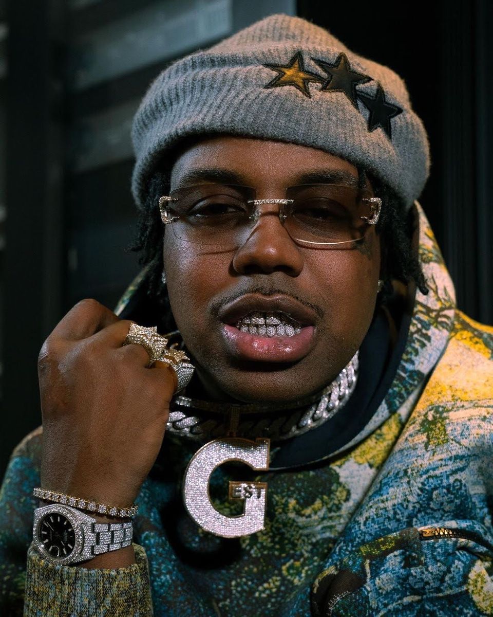 EST Gee Shows Off His Insane Jewelry Collection Pres