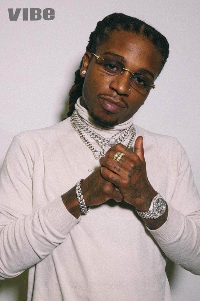 Jacquees Shows Off His Jewelry Collection