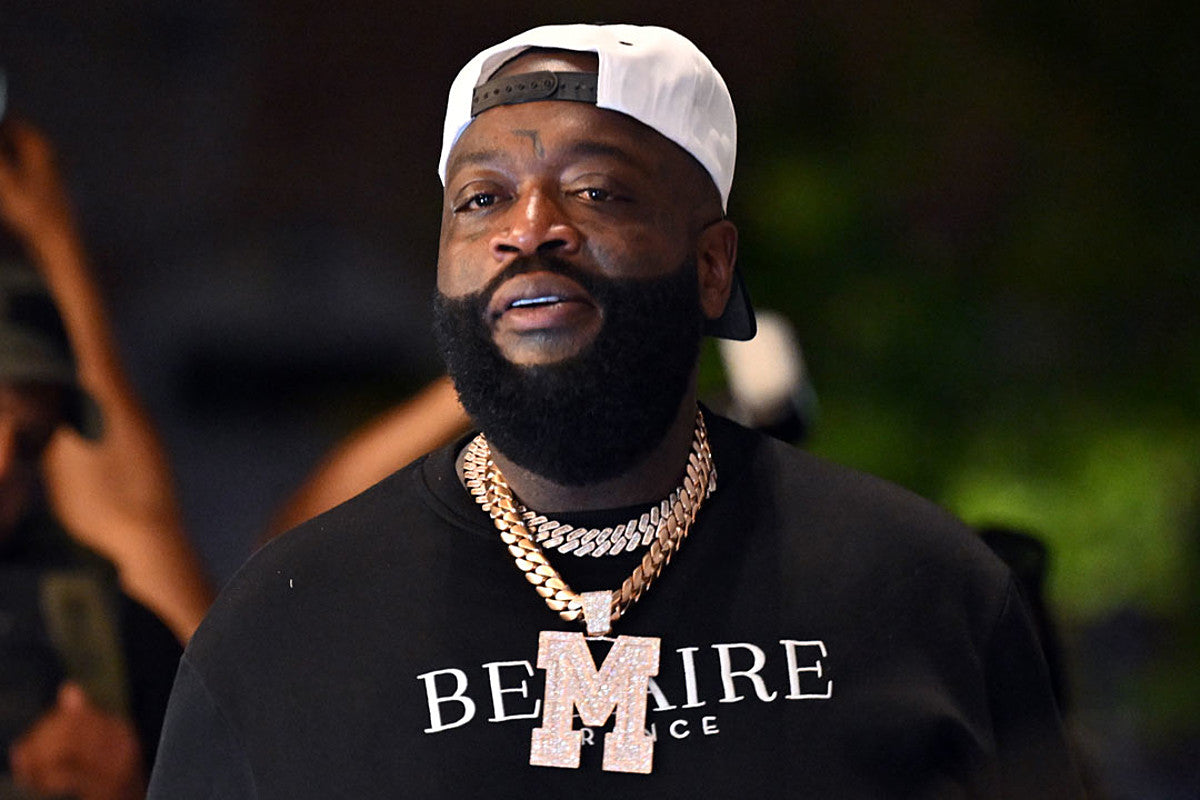 Rick Ross Sponsors Car Show Winners with $300,000 Worth of Iced-Out Jewelry - Gold Presidents