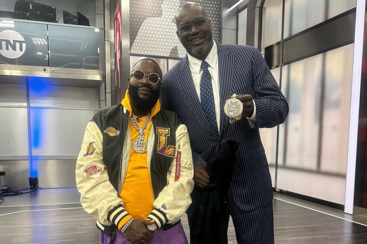 Rick Ross Gifts Shaq A New MMG Pendant - Gold Presidents