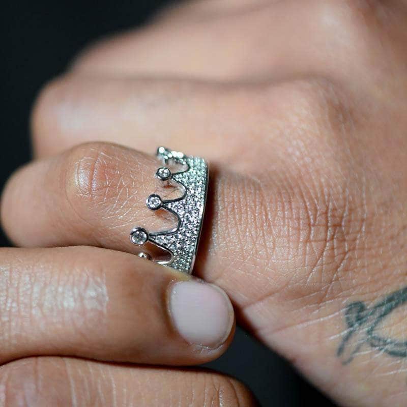 Gold Presidents Ring Crown Ring in White Gold