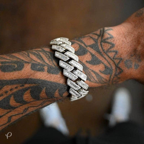 Bracelet à maillons cubains baguette à griffes de diamant (19 mm)